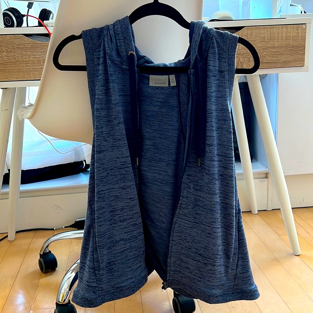 Brand new Athleta vest XS